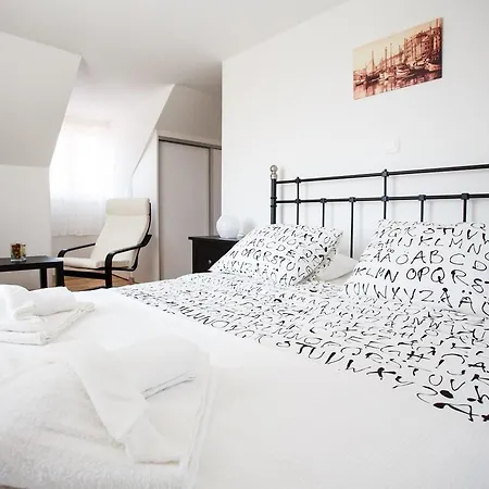 Neva Old Town Apartment Split