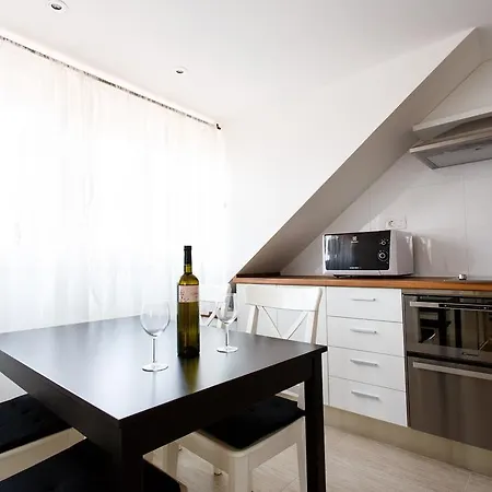 Neva Old Town Apartment